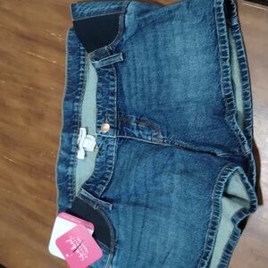 Maternity shorts size 12